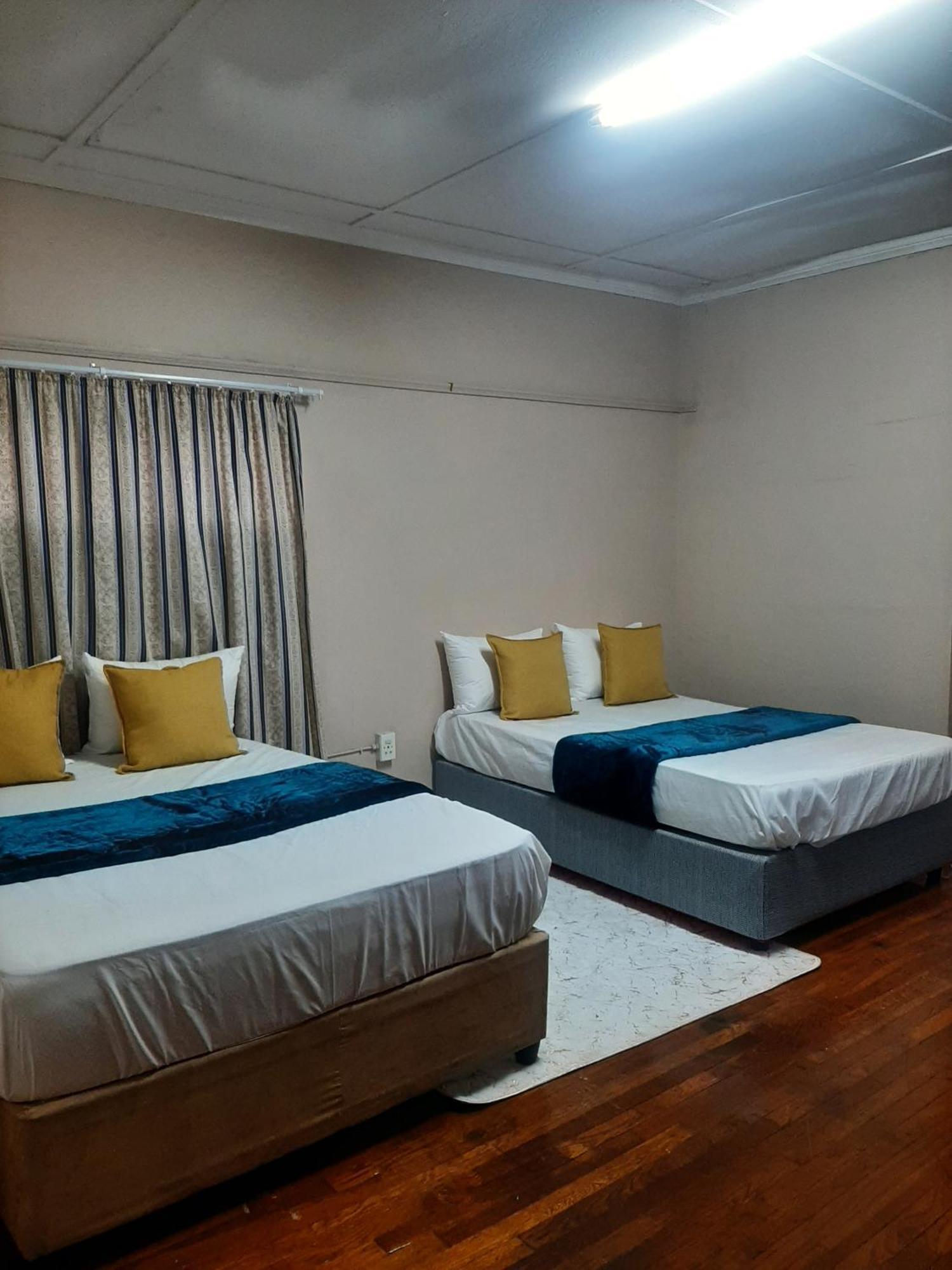 Triple S Guest House Cape Town Ngoại thất bức ảnh