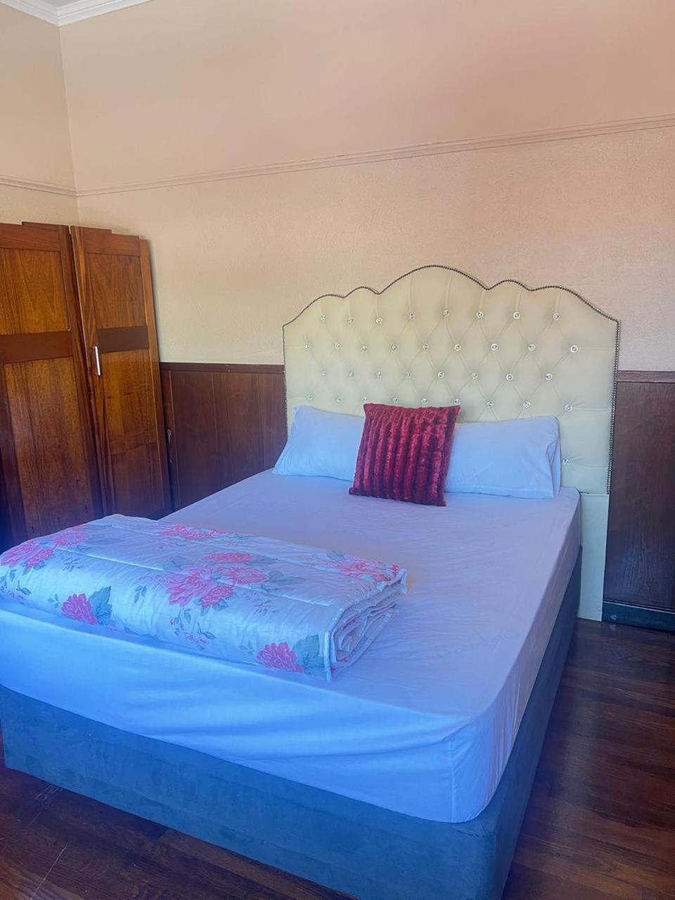 Triple S Guest House Cape Town Ngoại thất bức ảnh
